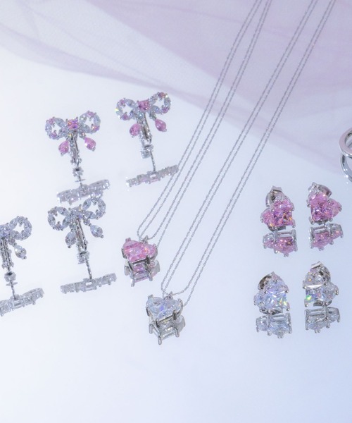 JILL by JILL STUART（ジルバイジルスチュアート）の「◇Cubicハートネックレス（ネックレス・レディース・シルバー/ピンク・FREE）」の6枚目の写真