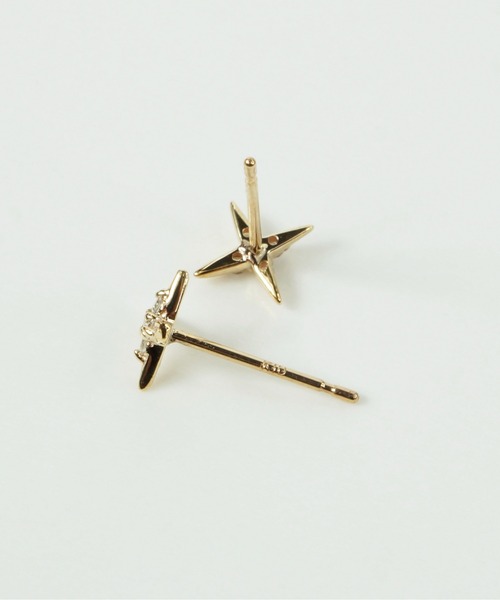 anq.(アンク)の「「anq.」K10・Cross 0.05ct ダイヤモンド ピアス(ピアス(両耳用)・レディース・イエローゴールド・ONESIZE)」の2枚目の写真