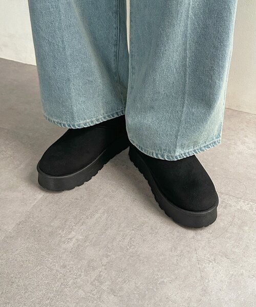 Thevon（ゼボン）の「厚底ショートムートンブーツ（ブーツ・レディース・キャメル/ブラック・M/L）」の3枚目の写真