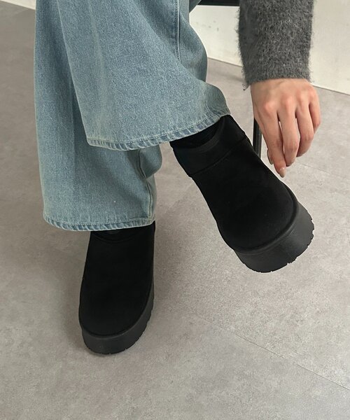 Thevon（ゼボン）の「厚底ショートムートンブーツ（ブーツ・レディース・キャメル/ブラック・M/L）」の5枚目の写真