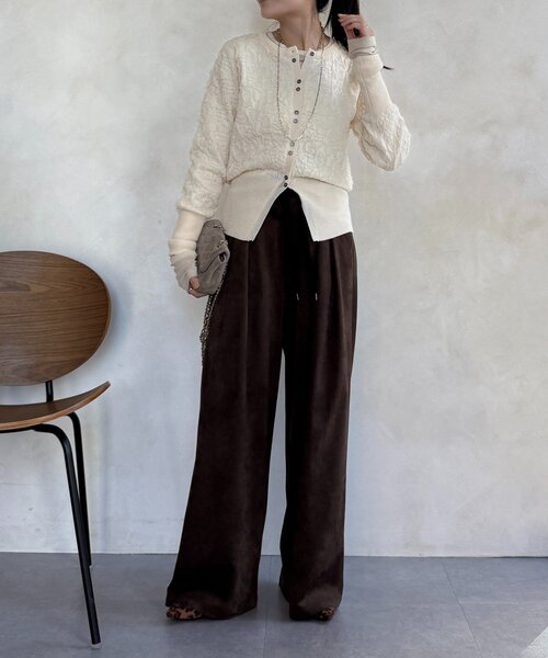 DouDou（ドゥドゥ）の「【WEB限定】フクレジャガードクルーネックカーディガン（カーディガン/ボレロ・レディース・アイボリー/ブルー/ブラウン・FREE）」の5枚目の写真