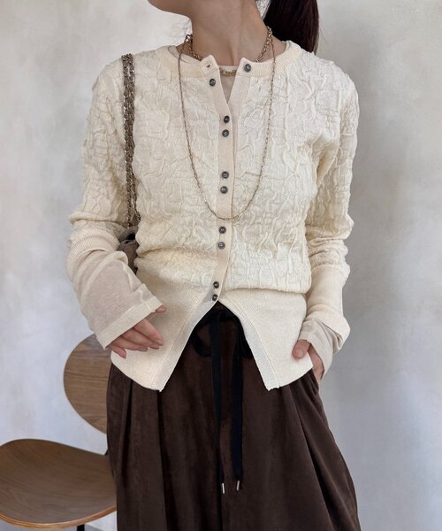 DouDou（ドゥドゥ）の「【WEB限定】フクレジャガードクルーネックカーディガン（カーディガン/ボレロ・レディース・アイボリー/ブルー/ブラウン・FREE）」の9枚目の写真