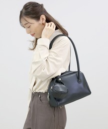 ミニバッグチャーム付ボストンバッグ