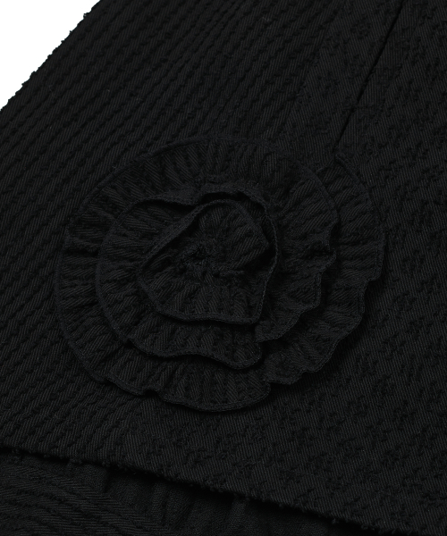 TYPESERVICE（タイプサービス）の「Asymmetry Embroidery Skirt [Black]（スカート・レディース・その他・FREE）」の3枚目の写真