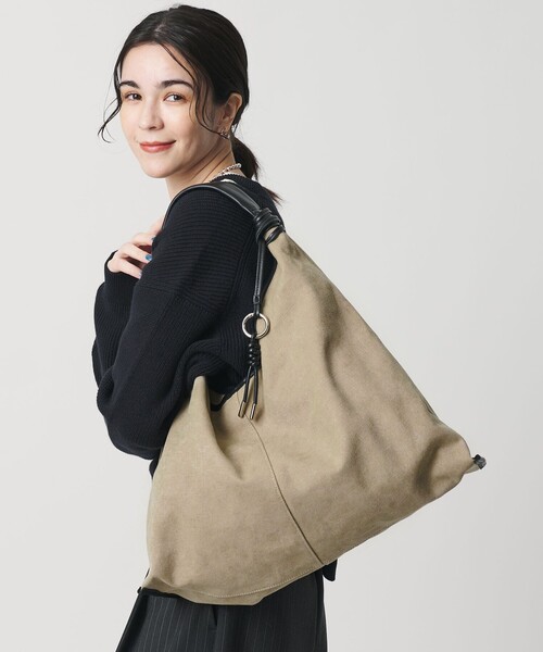 BEAUTY&YOUTH UNITED ARROWS（ビューティーアンドユースユナイテッドアローズ）の「チャーム ショルダーバッグ（ショルダーバッグ・レディース・ブラック/ベージュ・FREE）」の6枚目の写真