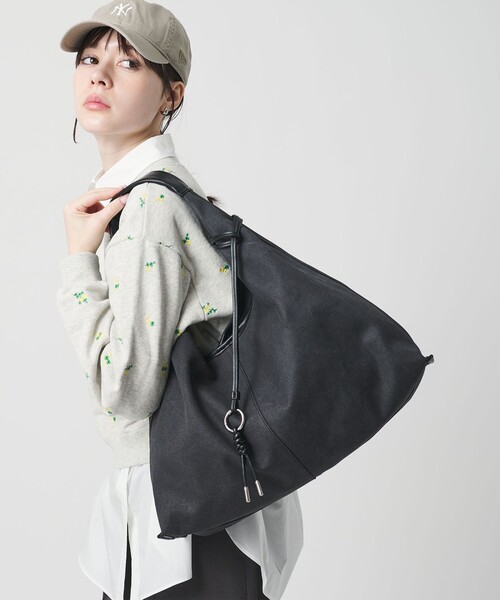 BEAUTY&YOUTH UNITED ARROWS（ビューティーアンドユースユナイテッドアローズ）の「チャーム ショルダーバッグ（ショルダーバッグ・レディース・ブラック/ベージュ・FREE）」の9枚目の写真