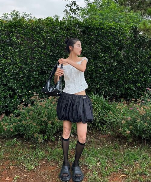 ROSEFRANTZ（ロゼフランツ）の「Lace Off Shoulder Sleeveless [White]（シャツ/ブラウス・レディース・ホワイト・SMALL/MEDIUM）」の5枚目の写真