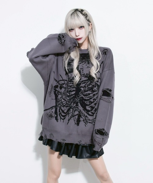REFLEM(レフレム)の「『REFLEM/レフレム』スカル柄ジャカードニットPO/プルオーバーニット(ニット/セーター・レディース・ブラック×ホワイト/グレー/ブラック×パープル・FREE)」の5枚目の写真