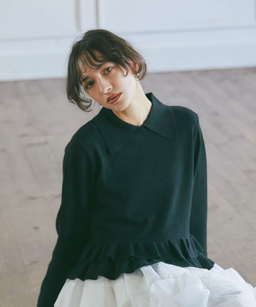 ARVELLIA(アルベリア)の「RUFFIE HEM KNIT(ニット/セーター・レディース・レッド/ブラック・M)」の1枚目の写真