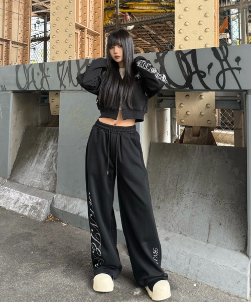 (値下げ可)STONE SHADOWPROJECT スウェットパンツ ラインストーンレタリングスウェットパンツ（その他パンツ）｜KsG