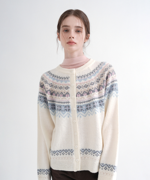 VLETI(ブレッティ)の「Nordic Round neck Knit Cardigan (cream)(カーディガン/ボレロ・レディース・アイボリー・FREE)」の1枚目の写真
