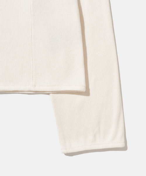 Diamond Layla(ダイアモンドレイラ)の「Modal Second Layer Longsleeve T101 Ivory(Tシャツ/カットソー・レディース・アイボリー・MEDIUM/LARGE)」の7枚目の写真