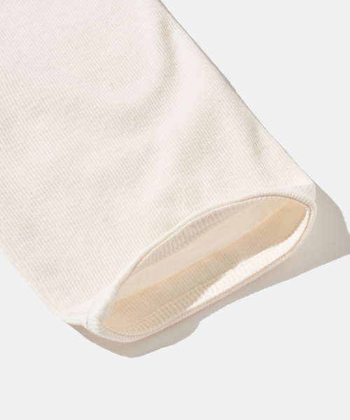 Diamond Layla(ダイアモンドレイラ)の「Modal Second Layer Longsleeve T101 Ivory(Tシャツ/カットソー・レディース・アイボリー・MEDIUM/LARGE)」の8枚目の写真