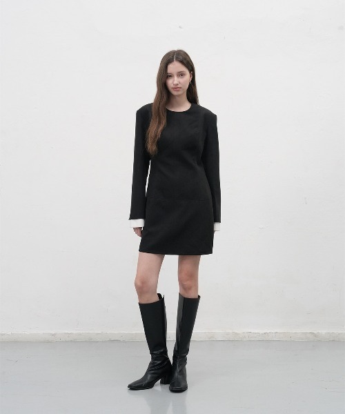 GENERAL IDEA(ジェネラルアイデア)の「【GENERAL IDEA】カフスミニワンピース / CUFFS COLORATION MINI ONE PIECE(ワンピース・レディース・ブラック・S/M/L)」の1枚目の写真