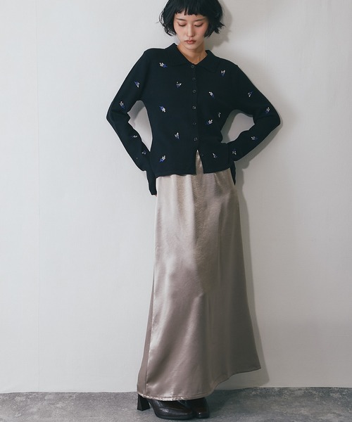 ANOTHER S（アナザーエス）の「サテンロングスカート（スカート・レディース・ブラック/ブラウン/グレイッシュベージュ・FREE）」の7枚目の写真