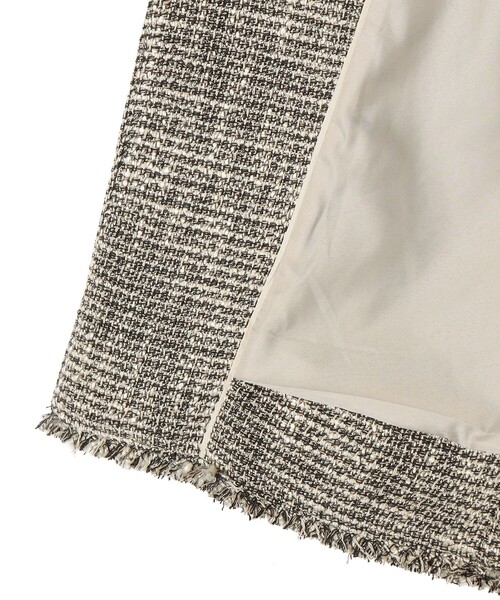 SHIPS（シップス）の「トライスピン 杢 ツイード カラーレス ジャケット（セレモニー対応可）（ノーカラージャケット・レディース・ライトグレー/ブラック・ONE SIZE）」の11枚目の写真