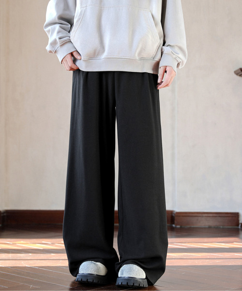 neos(ネオス)の「【neos】ルーズシルエット ウールライク タック ワイド パンツ(その他パンツ・メンズ・ブラック/ブルー/ブラウン・MEDIUM/LARGE)」の5枚目の写真