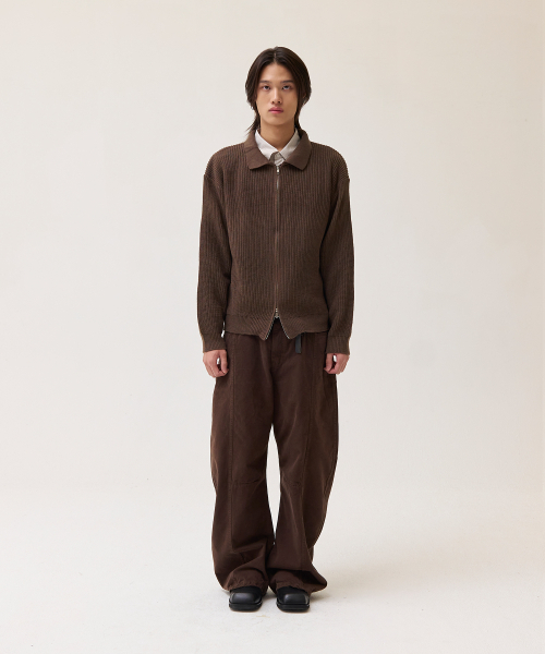 AKECII(アケシ)の「デンシングカラー ニットジップアップ_ブラウン(カーディガン/ボレロ・メンズ・その他・ONE SIZE)」の4枚目の写真