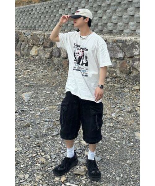 CACTUSDONUTMARKET(カクタスドーナツマーケット)の「Black Punch T-Shirt - White(Tシャツ/カットソー・レディース・その他・MEDIUM/LARGE)」の10枚目の写真