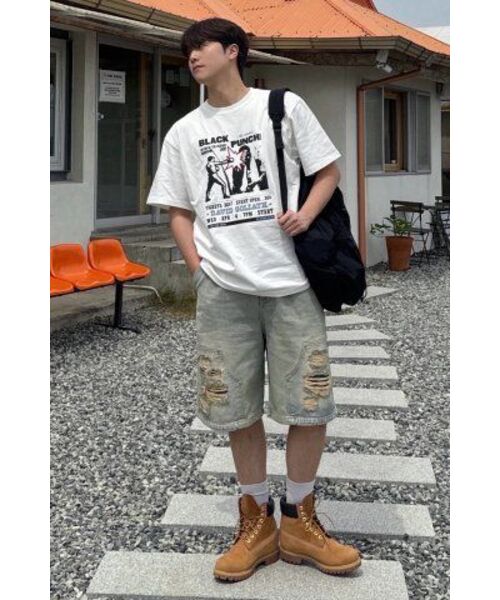 CACTUSDONUTMARKET(カクタスドーナツマーケット)の「Black Punch T-Shirt - White(Tシャツ/カットソー・レディース・その他・MEDIUM/LARGE)」の2枚目の写真