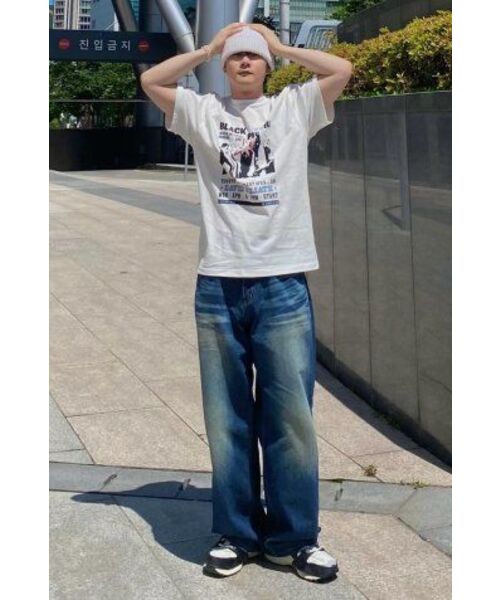 CACTUSDONUTMARKET(カクタスドーナツマーケット)の「Black Punch T-Shirt - White(Tシャツ/カットソー・レディース・その他・MEDIUM/LARGE)」の3枚目の写真