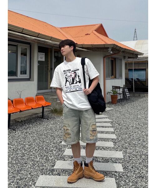 CACTUSDONUTMARKET(カクタスドーナツマーケット)の「Black Punch T-Shirt - White(Tシャツ/カットソー・レディース・その他・MEDIUM/LARGE)」の6枚目の写真