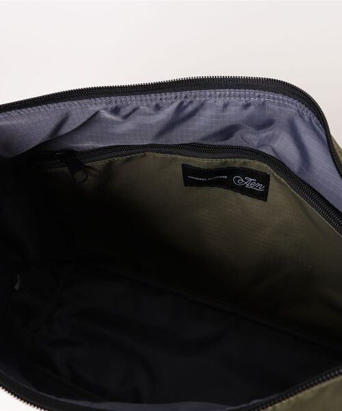 A.en(エイエン )の「A.en Daily Bag Olive(ショルダーバッグ・メンズ・オリーブ・FREE)」の4枚目の写真