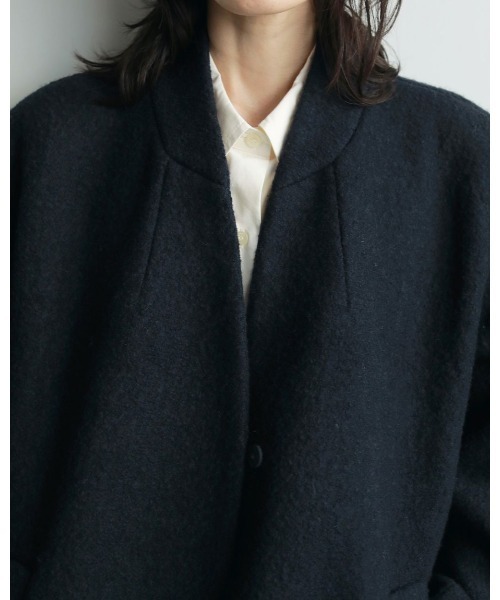 anuke（アンヌーク）の「anuke Collarless Cocoon Coat 62520003（ブルゾン・レディース・チャコールグレー/ネイビー・36/38）」の10枚目の写真