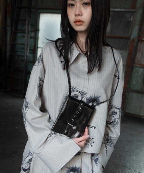 VACANCY(ヴァカンシー)の「バックルデザインミニショルダーバッグ/ポシェット(ショルダーバッグ・レディース・ブラック/グレー・FREE)」の11枚目の写真