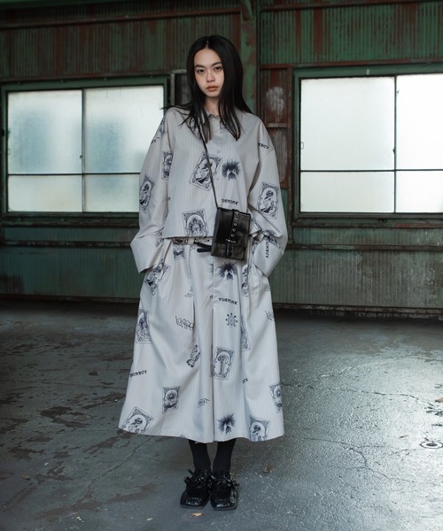 VACANCY(ヴァカンシー)の「バックルデザインミニショルダーバッグ/ポシェット(ショルダーバッグ・レディース・ブラック/グレー・FREE)」の12枚目の写真