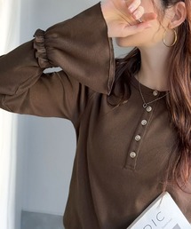 classicalelf（クラシカルエルフ）の「1枚で主役級!前後2wayヘンリーネックキャンディスリーブプルオーバー(長袖)（Tシャツ/カットソー）」