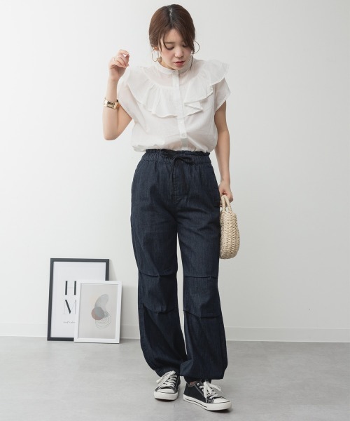 aity(アイティ)の「M-4L リラックスワイドパラシュートデニムパンツ(デニムパンツ・レディース・ライトブルー/ワンウォッシュ/ネイビー・M/L/LL/3L/4L)」の3枚目の写真