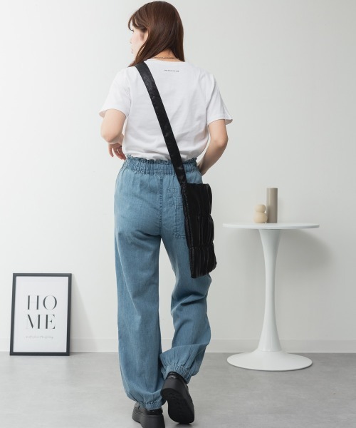 aity(アイティ)の「M-4L リラックスワイドパラシュートデニムパンツ(デニムパンツ・レディース・ライトブルー/ワンウォッシュ/ネイビー・M/L/LL/3L/4L)」の12枚目の写真