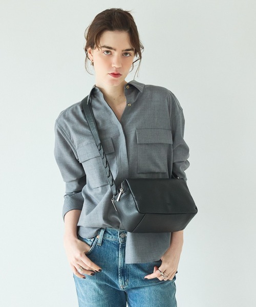 LOWELL things(ロウェル シングス)の「【人気定番アイテム/再入荷】Frec/Wファスナースクエアショルダー(ショルダーバッグ・レディース・ブラック/アイボリー・フリー)」の7枚目の写真