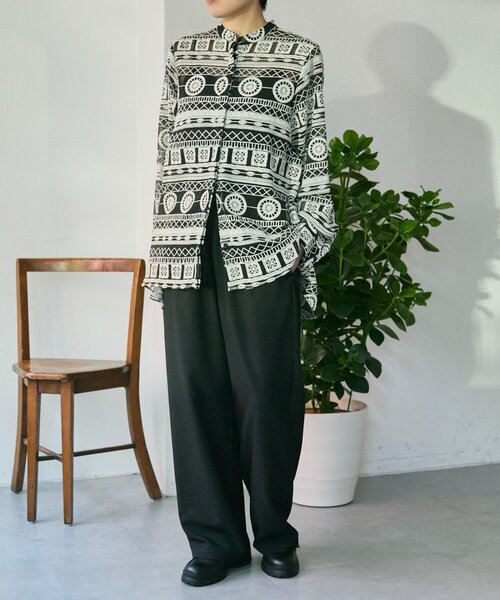 ear PAPILLONNER（イアパピヨネ）の「オンオフ兼用ライトイージーパンツ【SUM1 STYLE(スミスタイル)】（その他パンツ・レディース・ブルー系その他/キャメル/ブラック・FREE）」の14枚目の写真