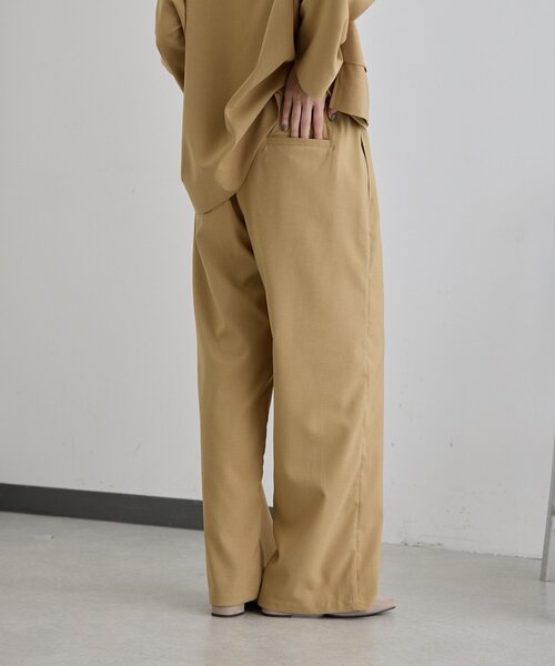 ear PAPILLONNER（イアパピヨネ）の「オンオフ兼用ライトイージーパンツ【SUM1 STYLE(スミスタイル)】（その他パンツ・レディース・ブルー系その他/キャメル/ブラック・FREE）」の9枚目の写真