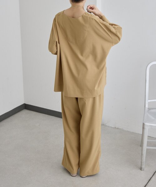 ear PAPILLONNER（イアパピヨネ）の「オンオフ兼用ライトイージーパンツ【SUM1 STYLE(スミスタイル)】（その他パンツ・レディース・ブルー系その他/キャメル/ブラック・FREE）」の12枚目の写真