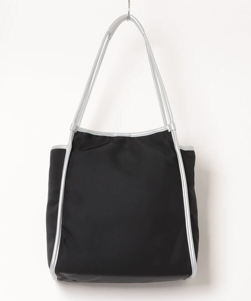 Three Four Time（ｽﾘｰﾌｫｰﾀｲﾑ）の「Three Four Time 刺繍ナイロントート（トートバッグ・レディース・ブラック/グリーン・FREE）」の3枚目の写真