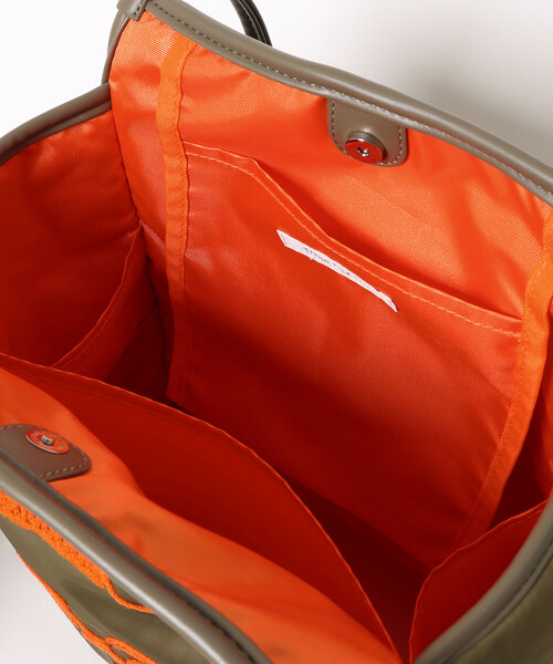 Three Four Time（ｽﾘｰﾌｫｰﾀｲﾑ）の「Three Four Time 刺繍ナイロントート（トートバッグ・レディース・ブラック/グリーン・FREE）」の6枚目の写真