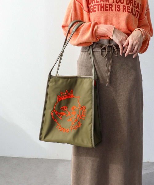 Three Four Time（ｽﾘｰﾌｫｰﾀｲﾑ）の「Three Four Time 刺繍ナイロントート（トートバッグ・レディース・ブラック/グリーン・FREE）」の20枚目の写真