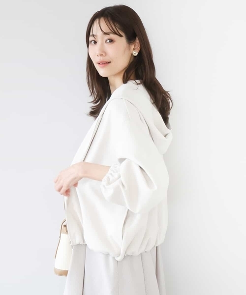 MK MICHEL KLEIN(エムケーミッシェルクラン)の「コットンポンチパーカー/洗える(パーカー・レディース・ネイビー/ベージュ・38)」の2枚目の写真