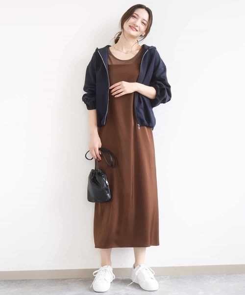 MK MICHEL KLEIN(エムケーミッシェルクラン)の「コットンポンチパーカー/洗える(パーカー・レディース・ネイビー/ベージュ・38)」の4枚目の写真