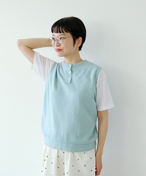 NAMACHEKO 美品 23SS BARAN POLO フリンジニット ベスト hellam（へラム）の「編地切り替えフリンジニットベスト（ベスト