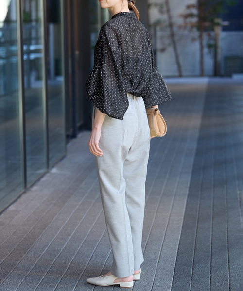 SLOBE IENA(スローブイエナ)の「ドットピンタックバルーンスリーブブラウス(シャツ/ブラウス・レディース・ホワイト/ブラック・FREE)」の7枚目の写真
