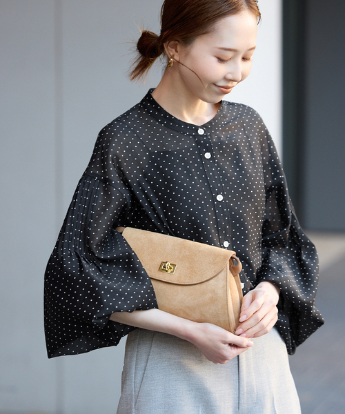 SLOBE IENA(スローブイエナ)の「ドットピンタックバルーンスリーブブラウス(シャツ/ブラウス・レディース・ホワイト/ブラック・FREE)」の9枚目の写真