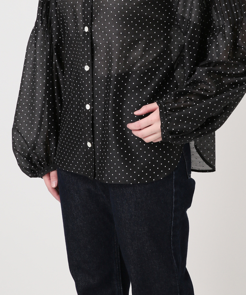 SLOBE IENA(スローブイエナ)の「ドットピンタックバルーンスリーブブラウス(シャツ/ブラウス・レディース・ホワイト/ブラック・FREE)」の11枚目の写真