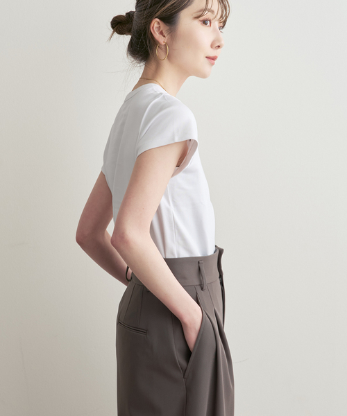 Noble(ノーブル)の「《追加・WEB限定カラー》スビンコットンスムースコンパクトTシャツ(Tシャツ/カットソー・レディース・ピンク/ホワイト/チャコールグレー/イエロー・FREE)」の22枚目の写真