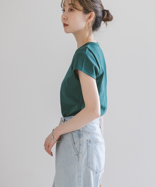 Noble（ノーブル）の「《追加・WEB限定カラー》スビンコットンスムースコンパクトTシャツ（Tシャツ/カットソー・レディース・ピンク/ホワイト/チャコールグレー/イエロー/モスグリーン・FREE）」の17枚目の写真