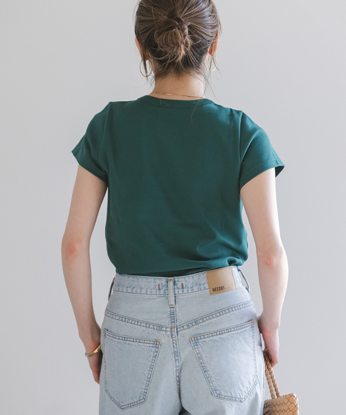 Noble（ノーブル）の「《追加・WEB限定カラー》スビンコットンスムースコンパクトTシャツ（Tシャツ/カットソー・レディース・ピンク/ホワイト/チャコールグレー/イエロー/モスグリーン・FREE）」の18枚目の写真