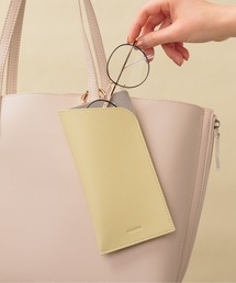 Velessera（ヴェレセラ）の「ヴェレセラ マークス カラビナ付きメガネケース（メガネ）」